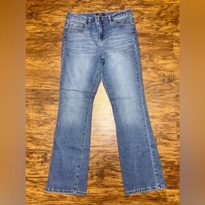 D. Jeans High Rise Bootcut Jeans Size 10